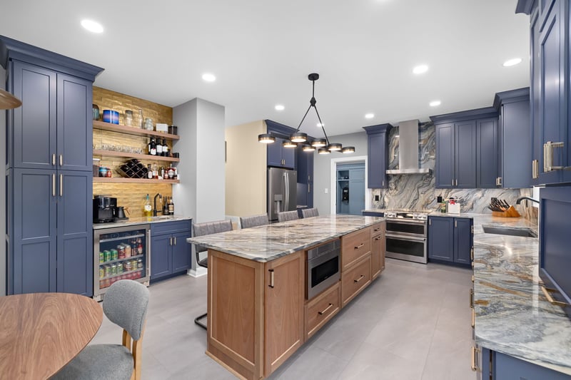 North Potomac updated kitchen