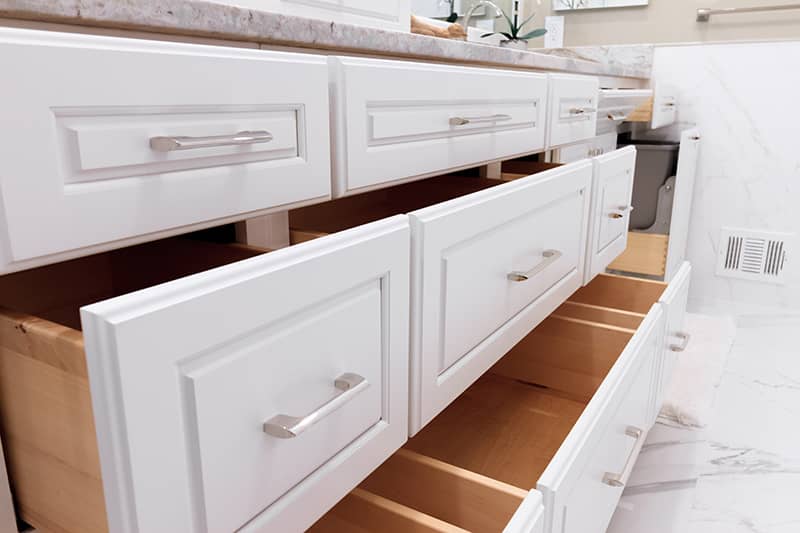 Kitchen Cabinet Makeovers